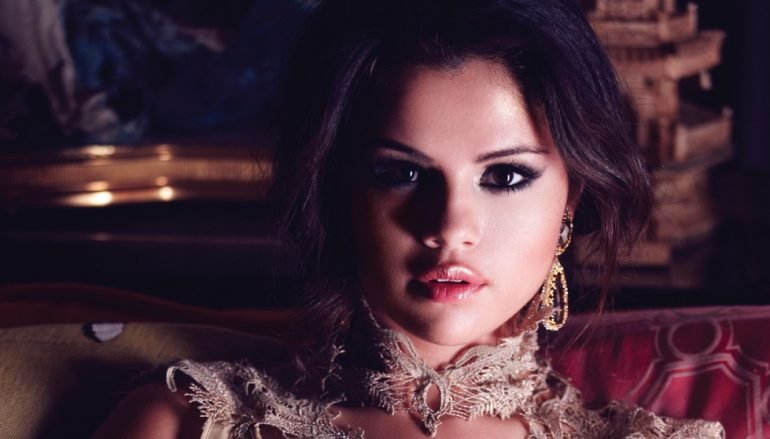 Selena Gomez u novom singlu “Bad Liar” semplirala “Psycho Killer” Talking Headsa