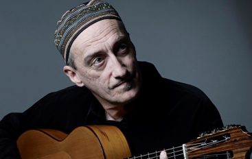 Gitarski virtuoz Miroslav Tadić na novom albumu obradio tradicionalne uspavanke i evergreene