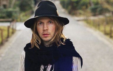 Beckova glazbena radionica predstavila novi singl – “Dear Life”