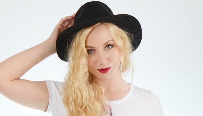 Perspektivnla pjevačica osebujnog glasa, Ivana Majcan, predstavila novu pjesmu