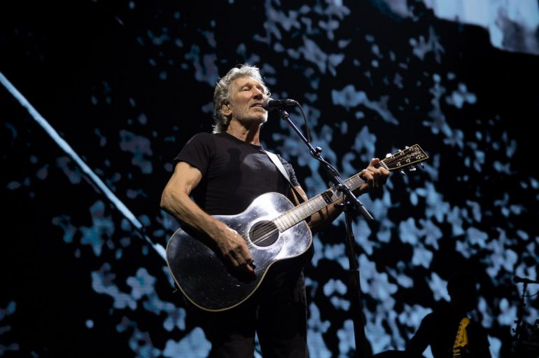 Roger Waters u izolaciji izveo pjesmu “Two Suns in the Sunset” Pink Floyda