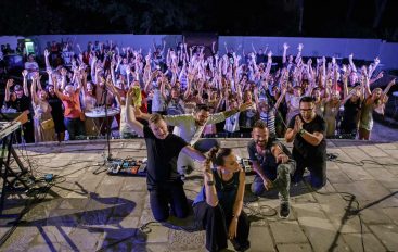 IZVJEŠĆE/FOTO: Vatra otvorila ljetni koncertni program Kinematografa Dubrovnik