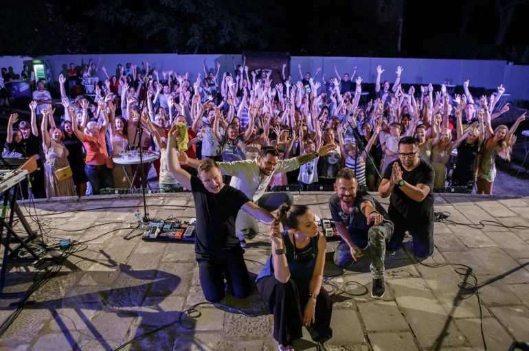 IZVJEŠĆE/FOTO: Vatra otvorila ljetni koncertni program Kinematografa Dubrovnik