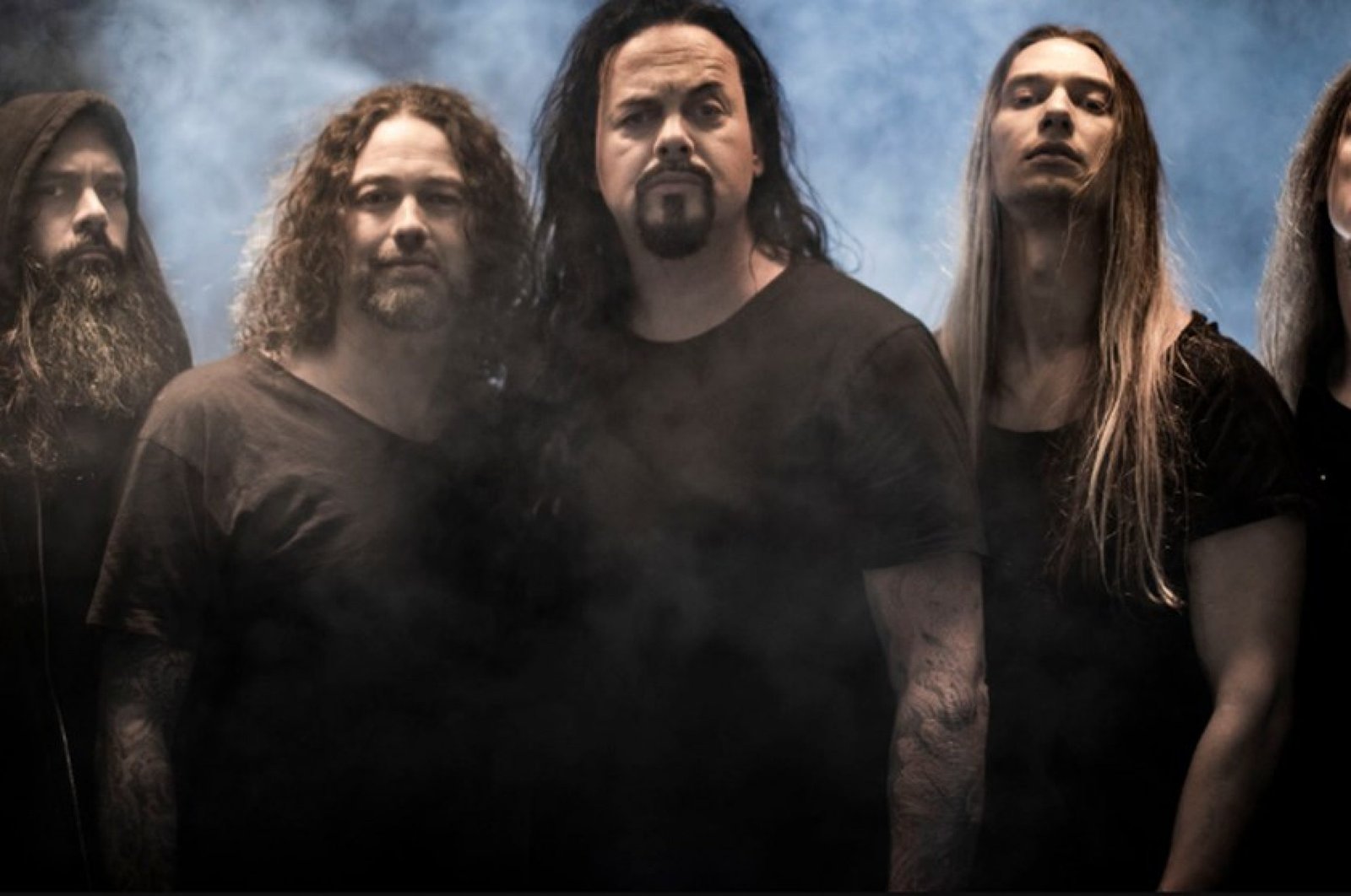 Evergrey theories of emptiness 2024. Группа Evergrey. Evergrey шведская группа. Evergrey a Heartless portrait the Orphean Testament 2022. Evergrey - 2019 - the Atlantic.