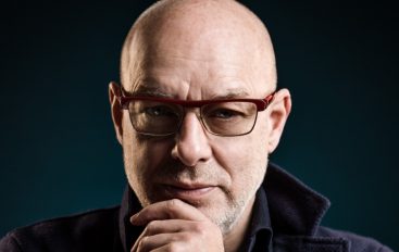 Brian Eno dobio čast skladati glazbu za Netflixovu seriju “Top Boy”