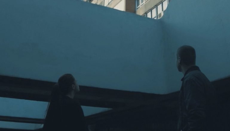 Atmosferični trip-hop duo Black Screens sa SUN U objavio singl i spot “Sweeter Than Ever”