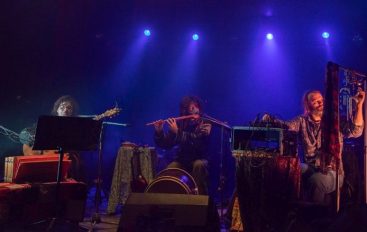 Dunja Knebl koncertno predstavila dva albuma!