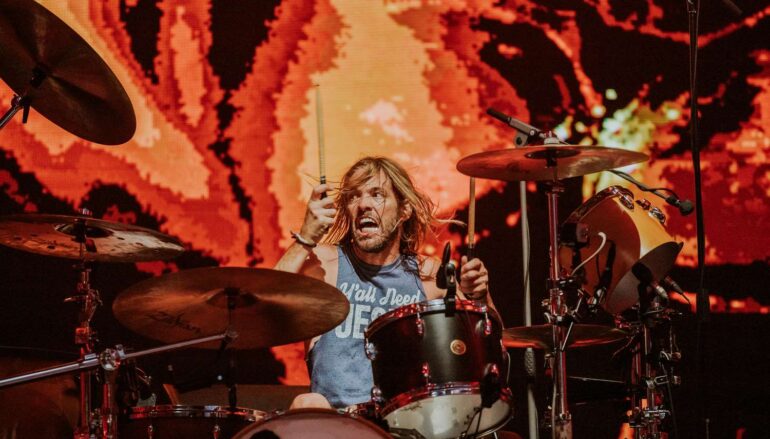 Iznenada preminuo bubnjar Foo Fightersa, Taylor Hawkins