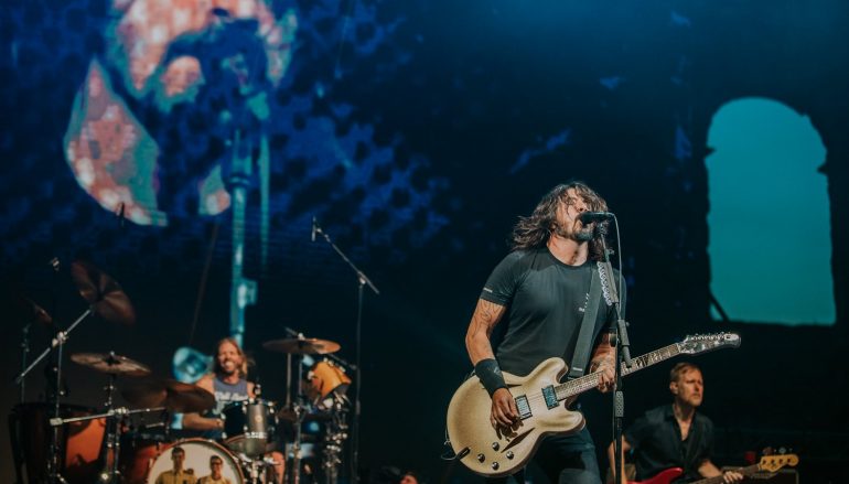 Foo Fighters objavili spot za pjesmu “Love Dies Young”