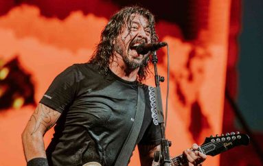 Foo Fighters otkazali obljetničku turneju