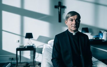 RECENZIJA: Wojciech Smarzowski: “Clergy”/”Kler” – nemilosrdni gadovi!