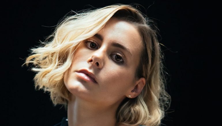 Nika Turković izašla iz mraka i nakon 15 godina zabljesnula kao pravo osvježenje!