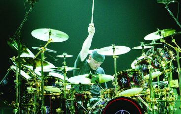 Neil Peart, bubnjar kultnog benda Rush, preminuo u 67. godini života