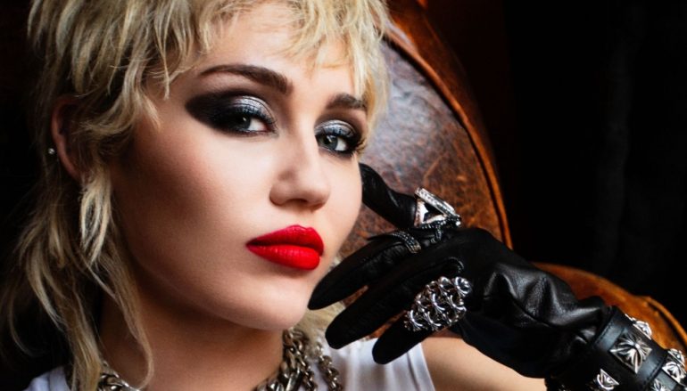 Miley Cyrus novu pjesmu “Mary Jane 5EVER” posvetila uginulom psu