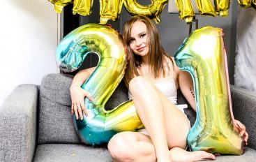 Mlada kantautorica i producentica Jesa (Jessica Atlić-McColgan) objavila novi singl “21”