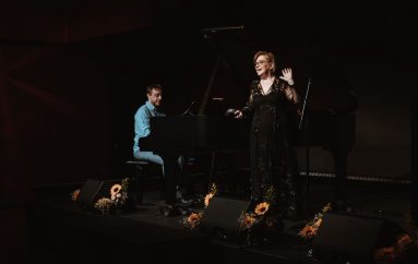 Gabi Novak, Matija Dedić i Marko Ramljak održali prvi koncert u Kući umjetnosti Arsen