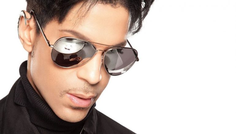 Poslušajte nikad objavljenu pjesmu Princea – “Hot Summer”