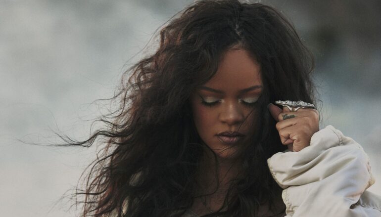 Rihanna se vratila u svijet glazbe s novom pjesmom “Lift Me Up”