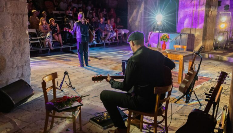 IZVJEŠĆE/FOTO: Goran Karan izveo svoj mjuzikl na festivalu Midsummer Scene u Dubrovniku